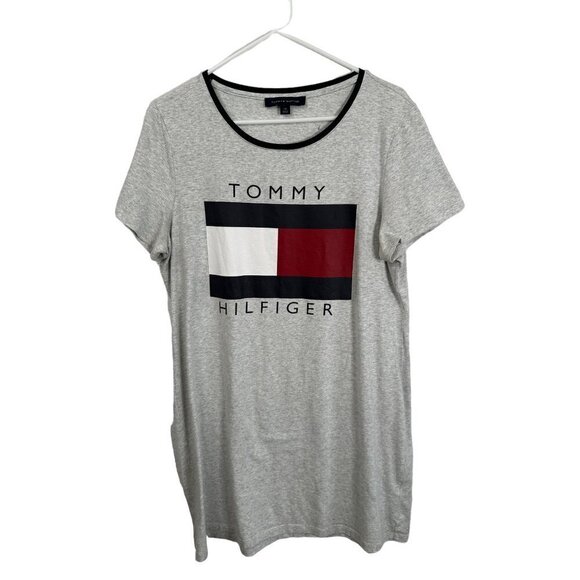 Tommy Hilfiger Tops - Tommy Hilfiger long T-shirt, short sleeved, size large